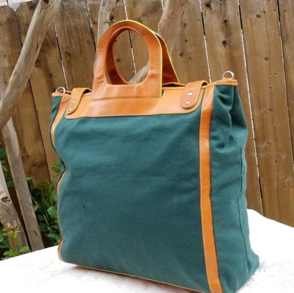 Barneys New York Green and Tan Travel Bag - Picture 12 of 16